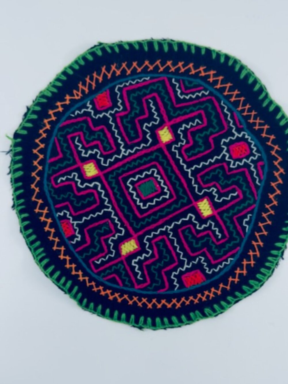 Shipibo Geometric Kené Pattern - Picture 2 of 2